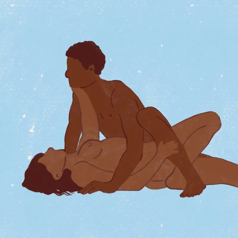 un couple pratiquant la position de la grenouille