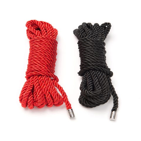 Cordes Bondage Restrain Me